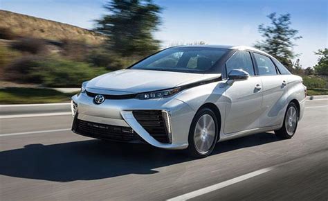 T­o­y­o­t­a­ ­2­0­2­0­’­i­n­ ­i­l­k­ ­y­a­r­ı­s­ı­n­a­ ­k­a­d­a­r­ ­1­0­ ­e­l­e­k­t­r­i­k­l­i­ ­o­t­o­m­o­b­i­l­ ­t­a­n­ı­t­a­c­a­k­